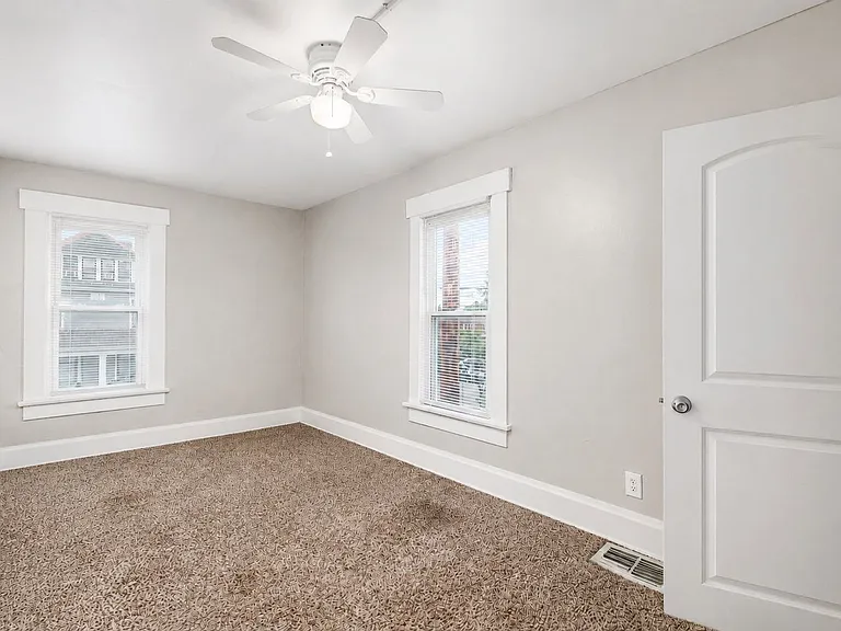 24 E Blake Ave — Photo 20