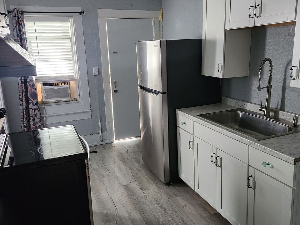 1st image of 552 Tanglewood St Unit 1