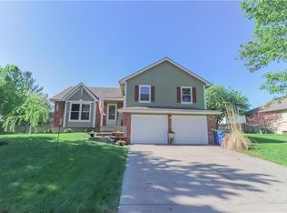 407 Regency Park St, Kearney, MO 64060