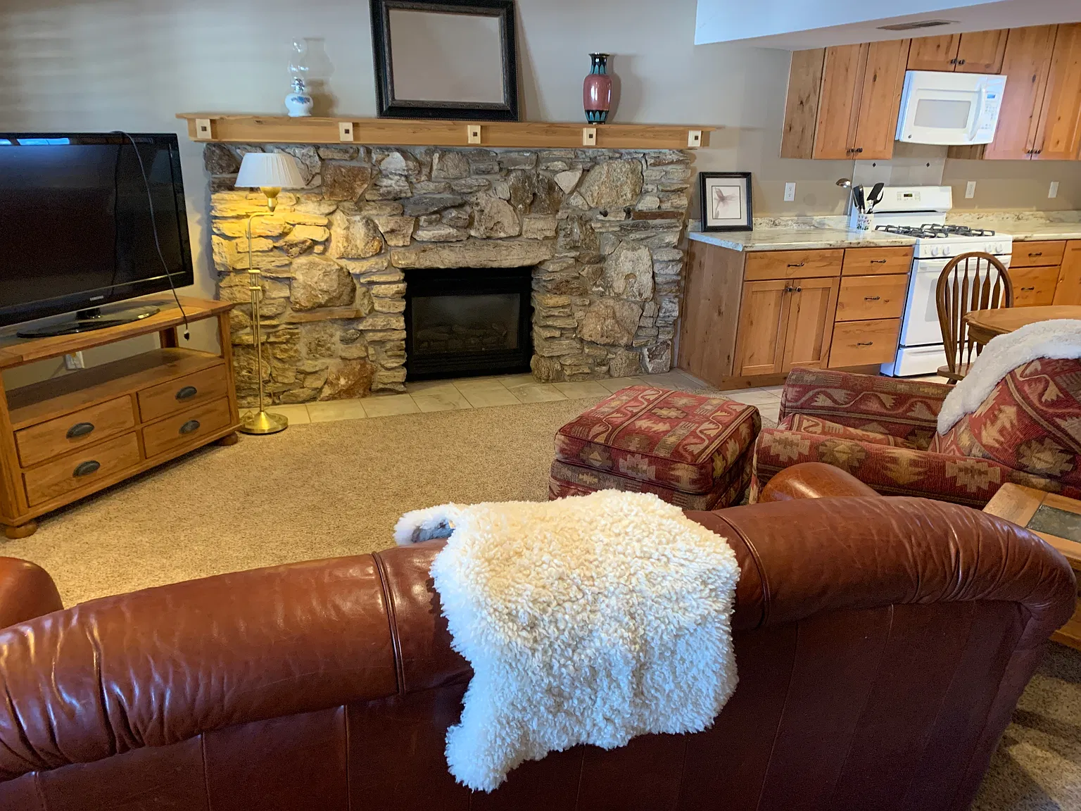 1 bed, 700 sqft, $1,900 — Photo 4