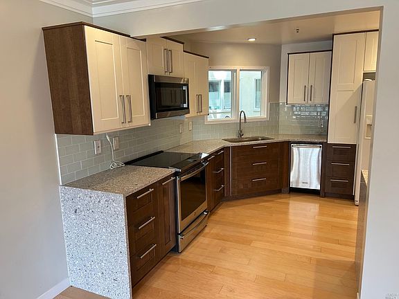 4th image of 193 W Verano Avenue #104