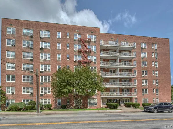 709 Warburton Avenue #2F, Yonkers, NY 10701