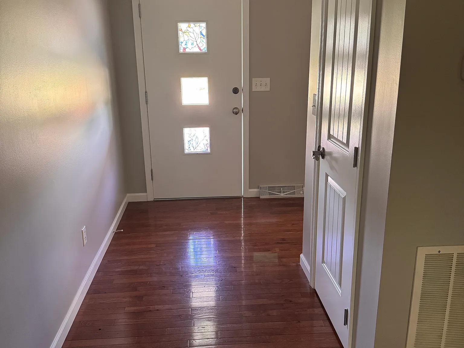 3 bed, 2.5 bath, 1641 sqft, $2,000 — Photo 4