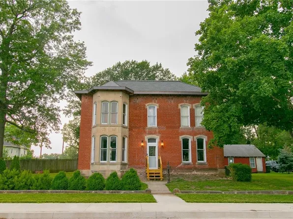 506 S Pine St, Holden, MO 64040