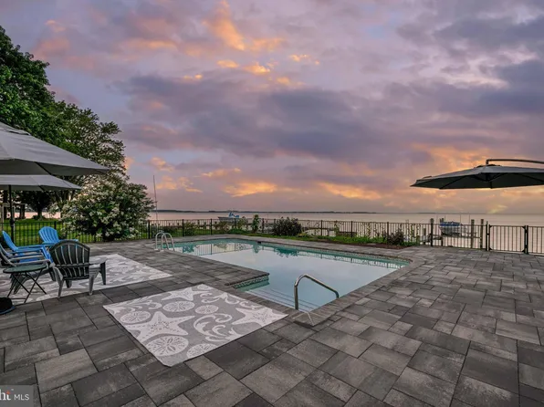 216 Queen Anne Rd, Stevensville, MD 21666