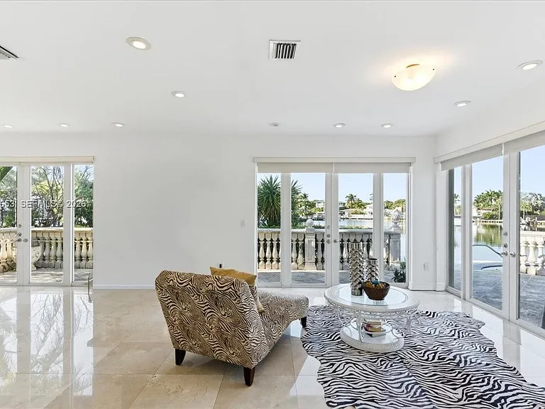 1249 Biscaya Dr — Photo 30