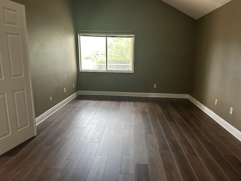 18409 Canary Ln — Photo 7