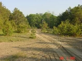 18 Old Country Rd, Westhampton, NY 11977