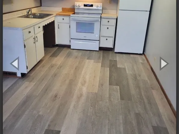 Ackley, 513 1st Ave #7, Ackley, IA 50601