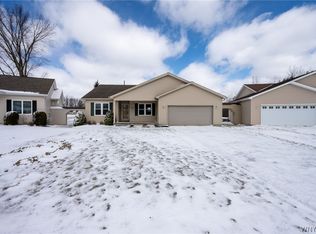 13 Alexander Pkwy, North Tonawanda, NY 14120