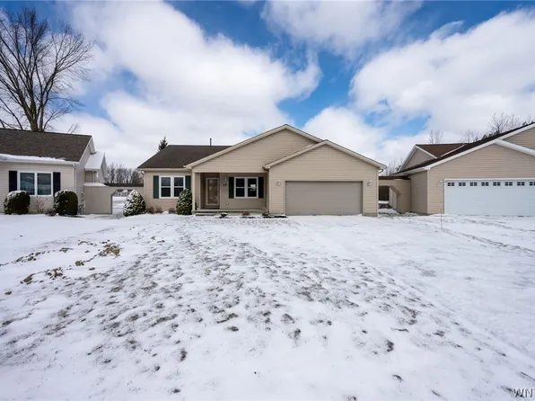 13 Alexander Pkwy, North Tonawanda, NY 14120