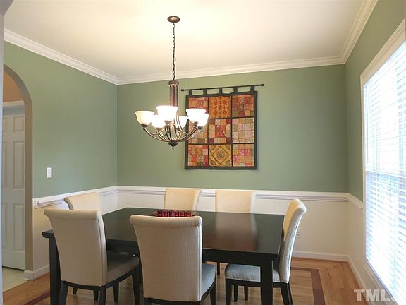 Dining Rm