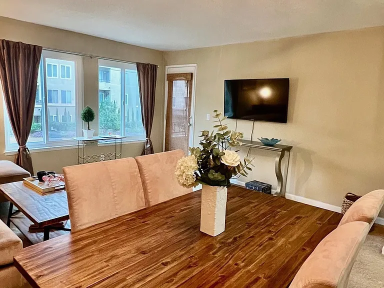 8889 Caminito Plaza Centro #7229 — Photo 57