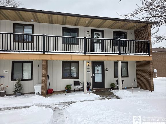2nd image of 1004 Edgewater Dr