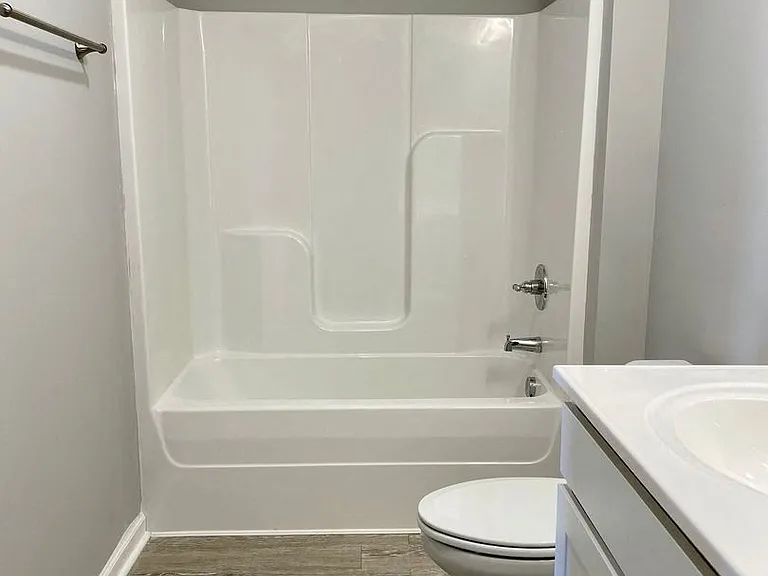 Fountain Brook Apartments — Photo 5