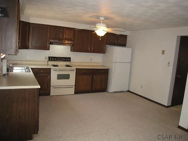 134 Leffler Dr — Photo 16