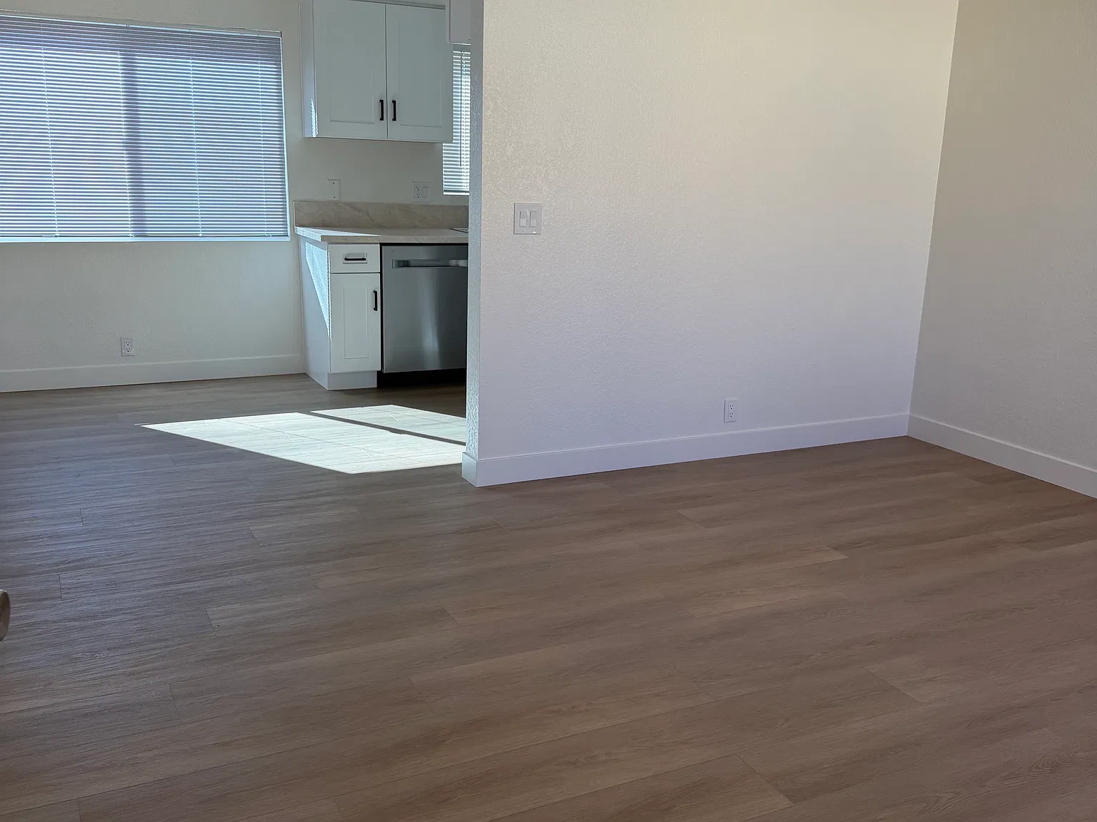 2 bed, 850 sqft, $2,795 — Photo 4