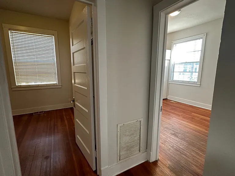 1824 Perry Pl — Photo 9
