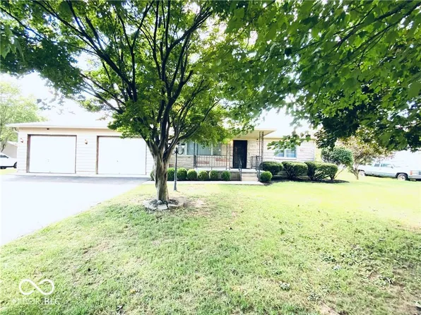 4434 Foltz St, Indianapolis, IN 46221