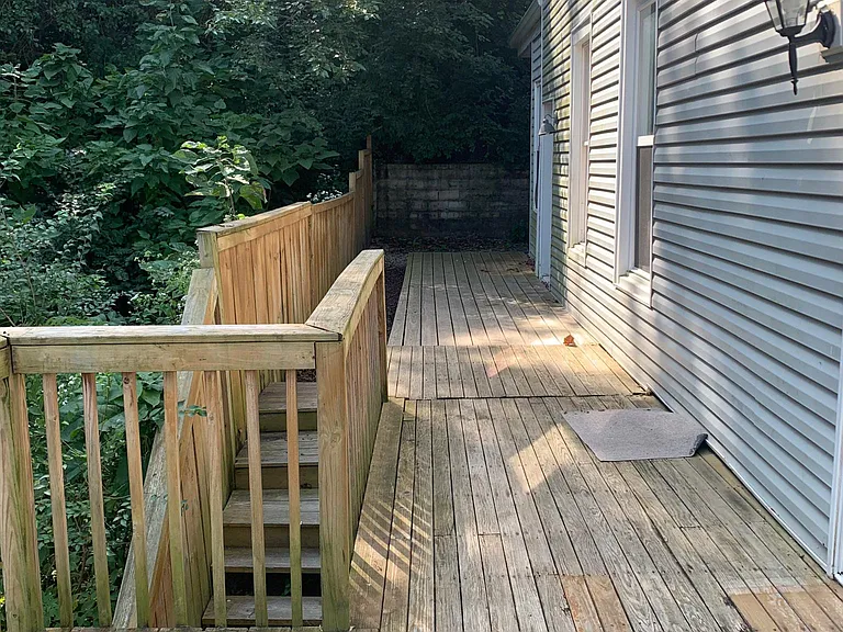 505 Tafel St — Photo 17