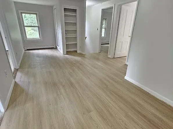 616 Lakes Rd, Monroe, NY
