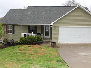 315 Fox Hunters Ct, Powell, TN 37849