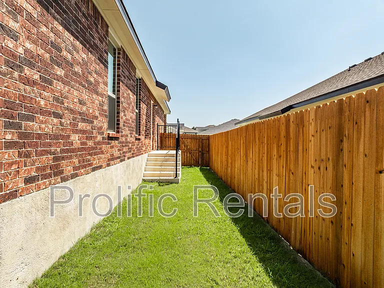 5107 Rose Petal Ct #1 — Photo 26
