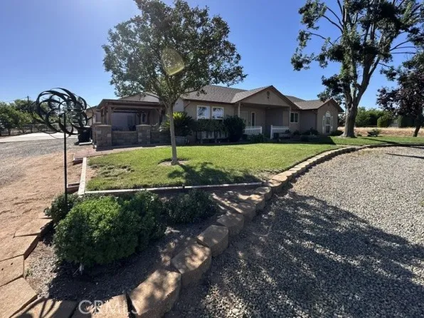 14304 Huntington Rd, Madera, CA 93636