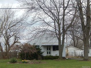 14633 Reeck Rd, Southgate, MI 48195