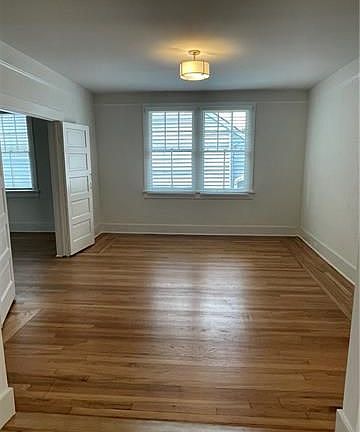 5th image of 624 Fern St