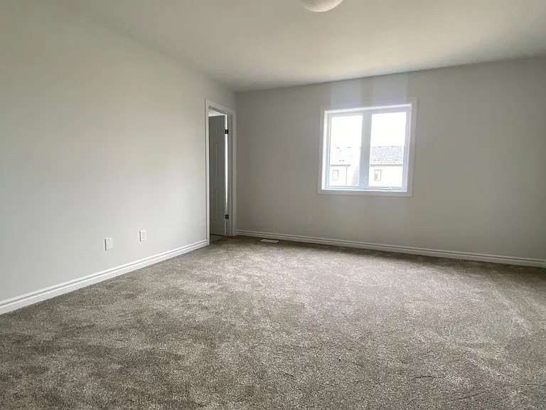 3028 Turner Cres — Photo 19