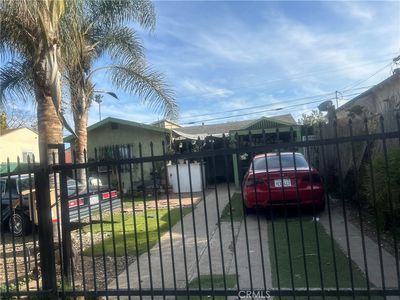 122 E 98th St, Los Angeles, CA, 90003