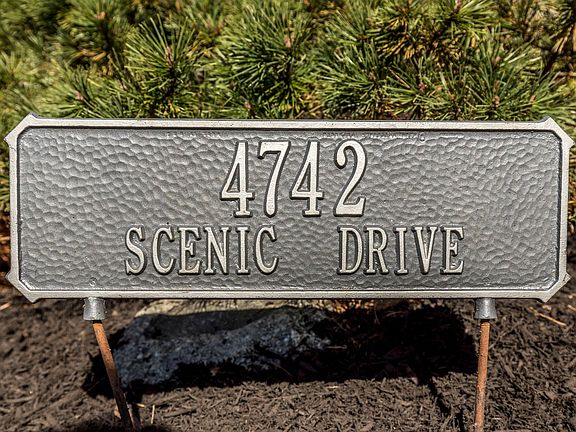4th image of 4742 Scenic Dr