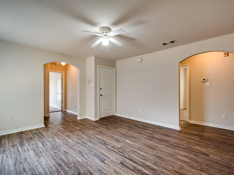 121 Cliff Heights Cir — Photo 21
