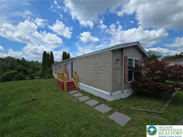 4206 Silver Fox Ct N, Orefield, PA 18069