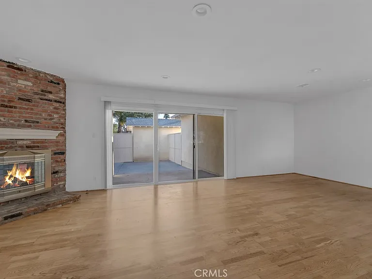 7758 Mason Ave — Photo 9