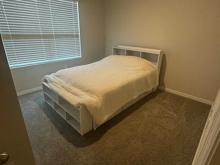 2208 Grand Flora Trl — Photo 4