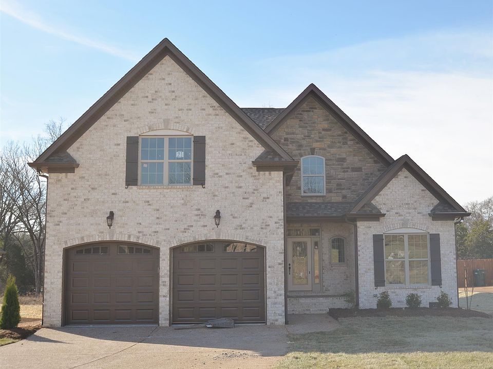 1st image of 826 Manner Ln #21-lot 21