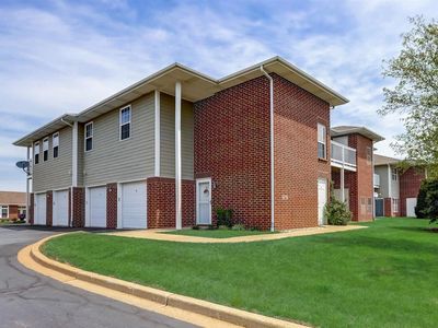 6738 102nd St Unit Dd, Pleasant Prairie, WI, 53158