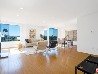 871 Crenshaw Blvd Unit 404, Los Angeles, CA, 90005