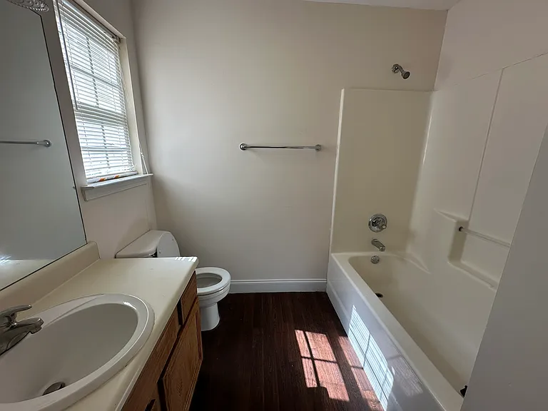 212 Porter St #212 — Photo 13