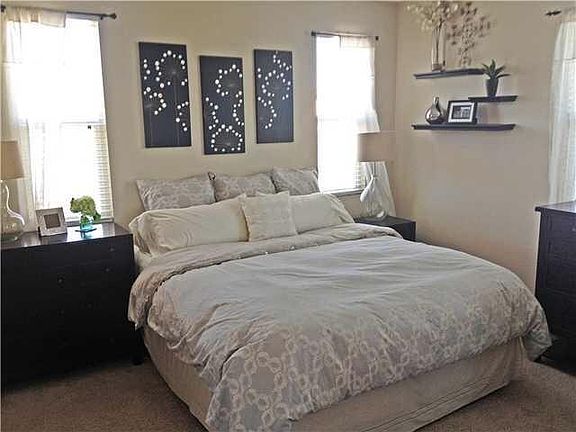 4th image of 3007 Beachwood Bluff Way