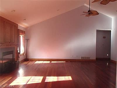 4th image of 4154 Knollbrook Dr