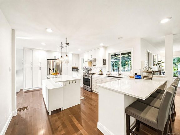 3rd image of 1805 Braeburn Pl