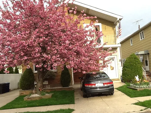 21 Echo Pl, Staten Island, NY 10314