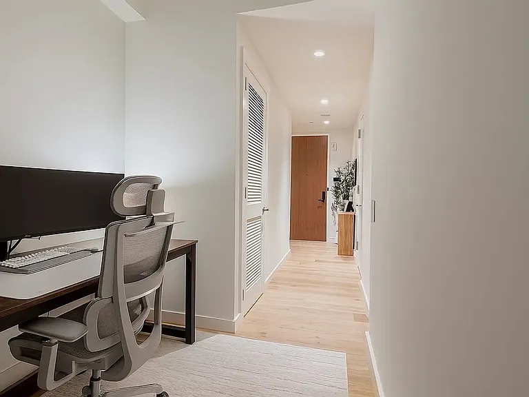 135 E 47th St #5G — Photo 7