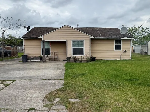 13013 Breezeway St, Houston, TX 77037