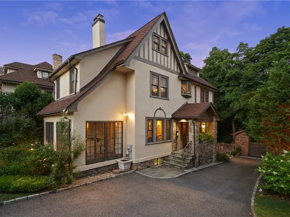38 Mcintyre Street, Bronxville, NY 10708