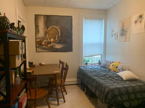 32 E Cottage St APT 1, Dorchester, MA 02125