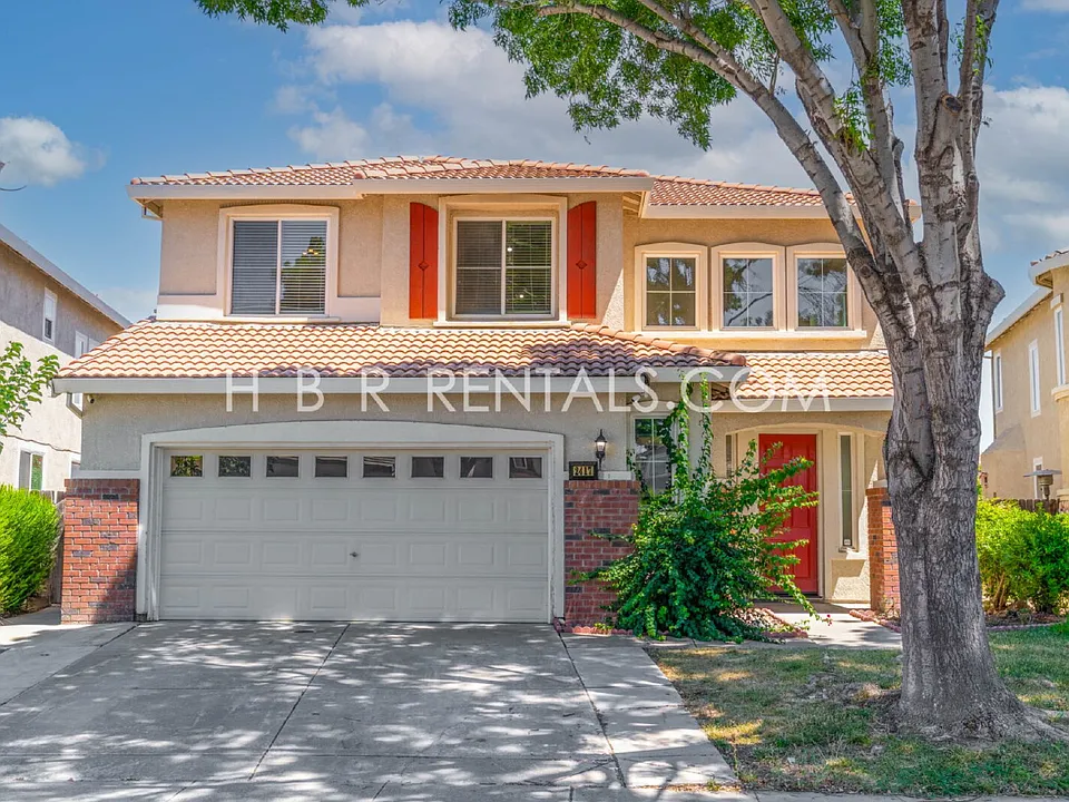 2417 Veneto Ln